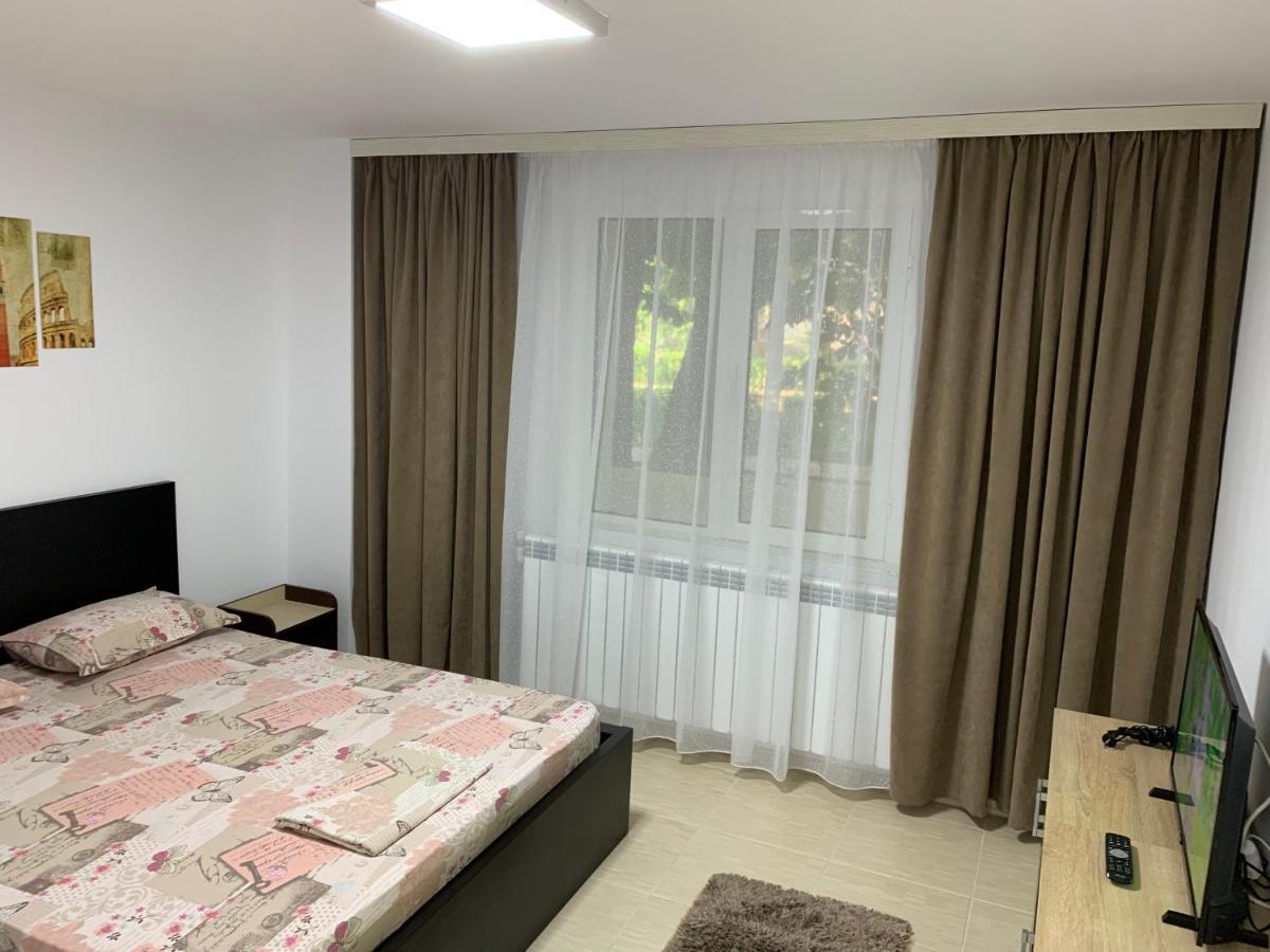 Eli Apartment Galaţi Buitenkant foto