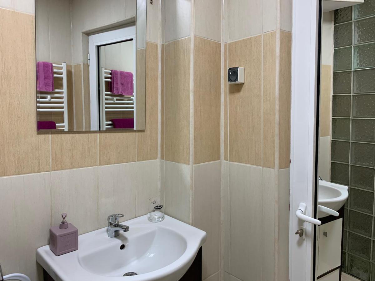 Eli Apartment Galaţi Buitenkant foto